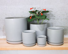 Load image into Gallery viewer, Cylinder Pot w/s - Grey
