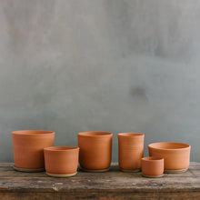 Load image into Gallery viewer, Leaf and Thread Stoneware Planter - Terracotta
